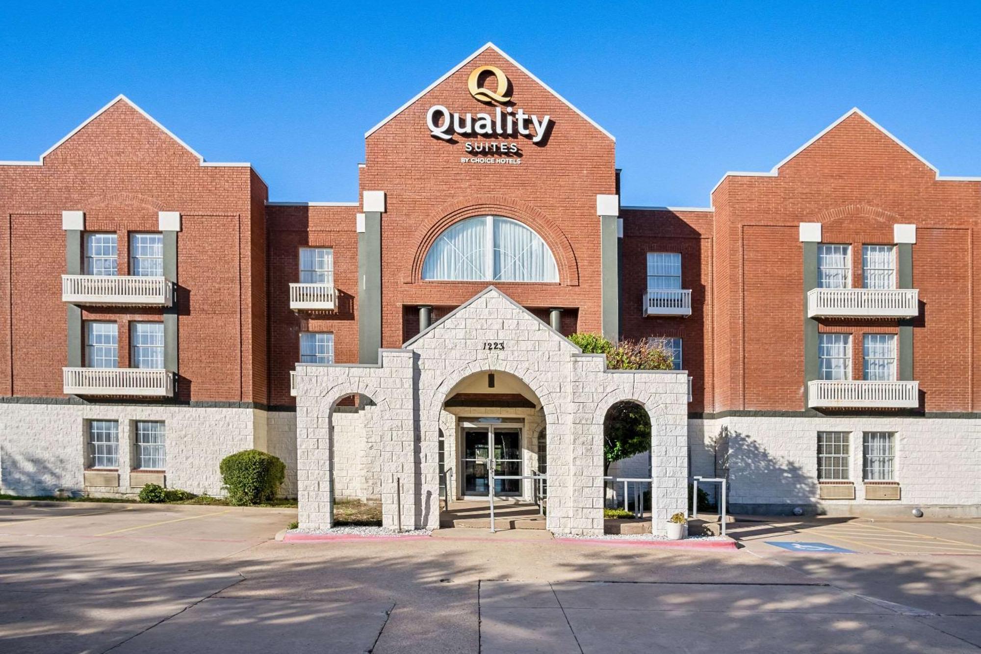 Quality Suites Irving-Las Colinas Exterior foto