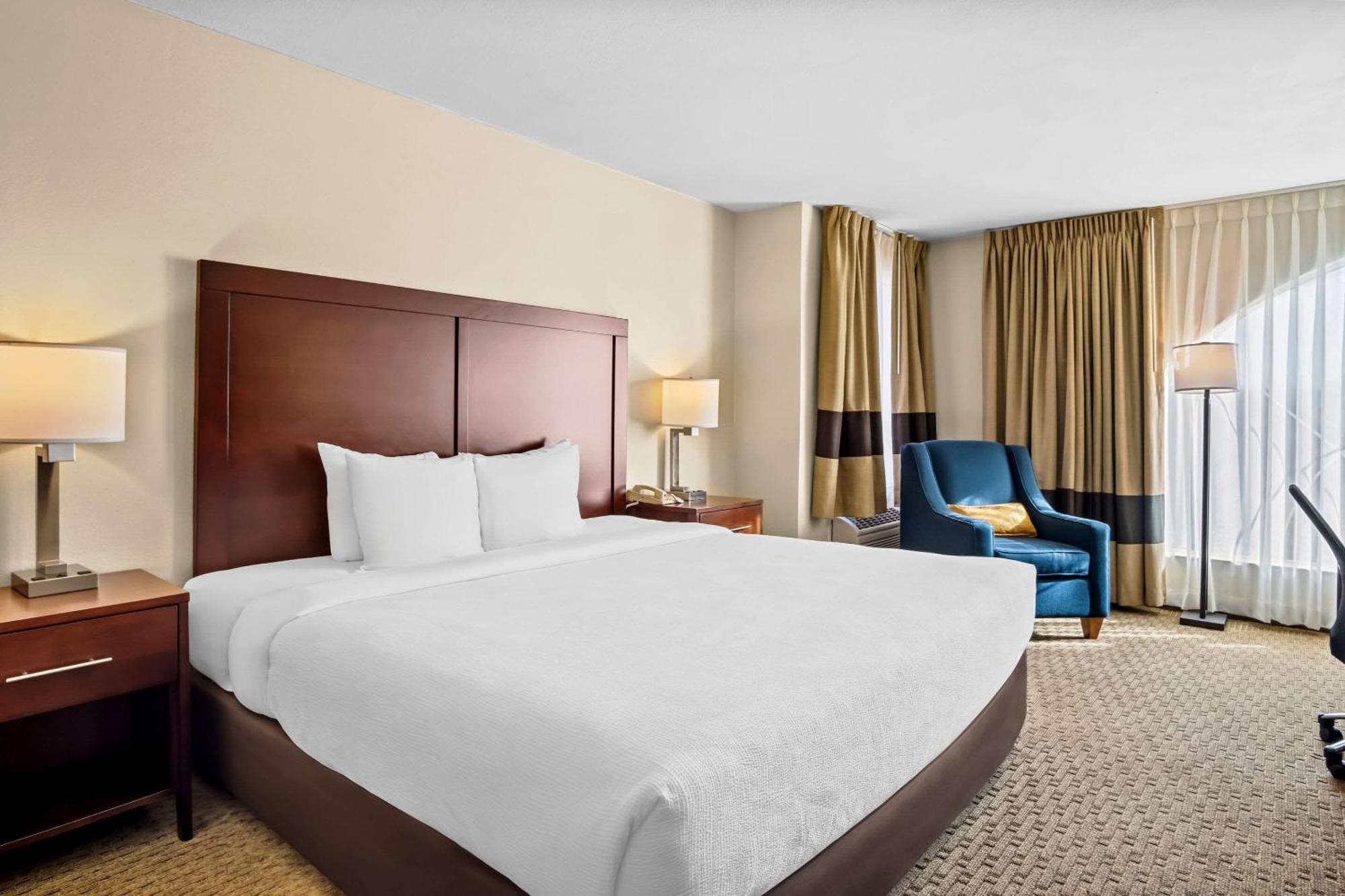 Quality Suites Irving-Las Colinas Exterior foto
